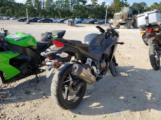 Photo 3 VIN: MLHNC5109L5600030 - HONDA CBR300 R 