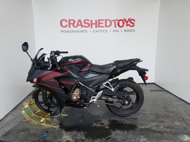 Photo 2 VIN: MLHNC5109L5600268 - HONDA CBR300 R 