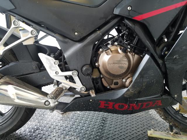 Photo 4 VIN: MLHNC5109L5600268 - HONDA CBR300 R 