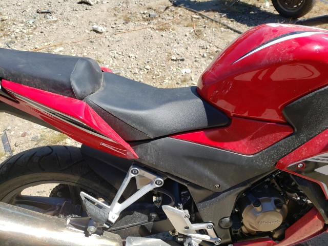 Photo 4 VIN: MLHNC5109N5800215 - HONDA CBR300 R 