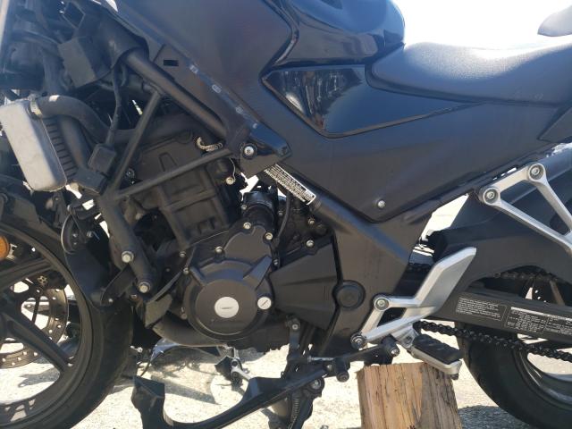 Photo 4 VIN: MLHNC5110F5100366 - HONDA CBR300 R 