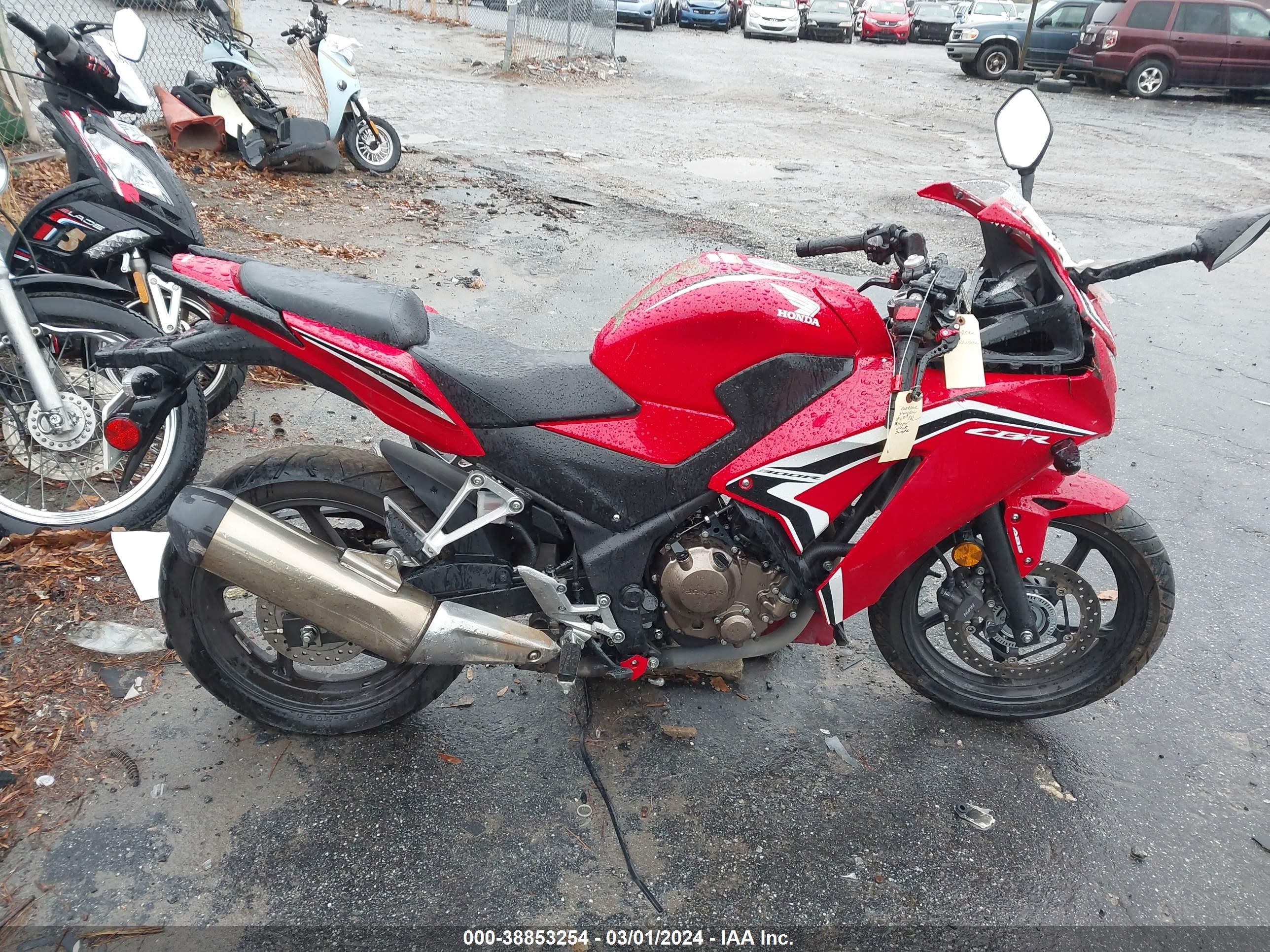 Photo 12 VIN: MLHNC5150N5800132 - HONDA CBR300 