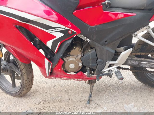 Photo 8 VIN: MLHNC5150N5800261 - HONDA CBR300 