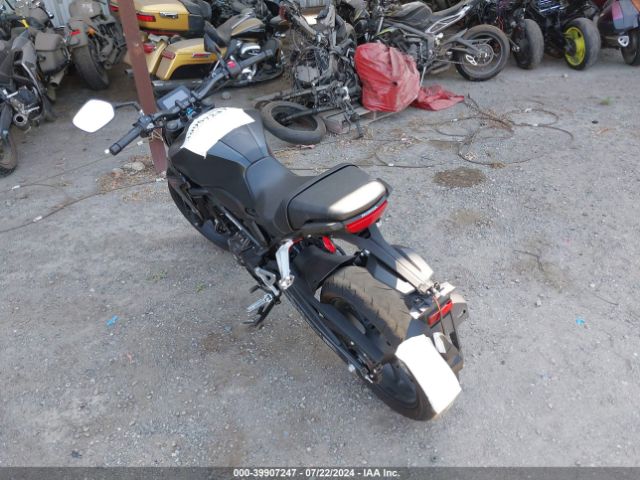 Photo 2 VIN: MLHNC5552R5400797 - HONDA CB300R 