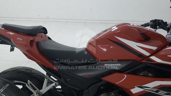 Photo 19 VIN: MLHPC44U3H5400219 - HONDA CBR 