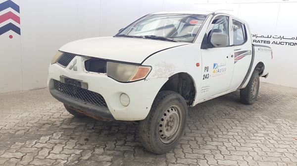 Photo 3 VIN: MMBJNK8408D023950 - MITSUBISHI L200 