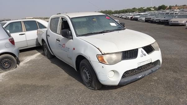 Photo 7 VIN: MMBJNKA407D102379 - MITSUBISHI L200 