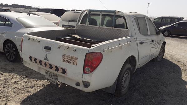 Photo 6 VIN: MMBJNKA507D034136 - MITSUBISHI L200 