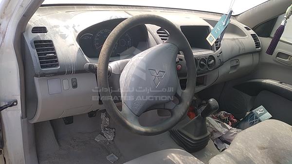 Photo 10 VIN: MMBJNKA508D044239 - MITSUBISHI L 200 