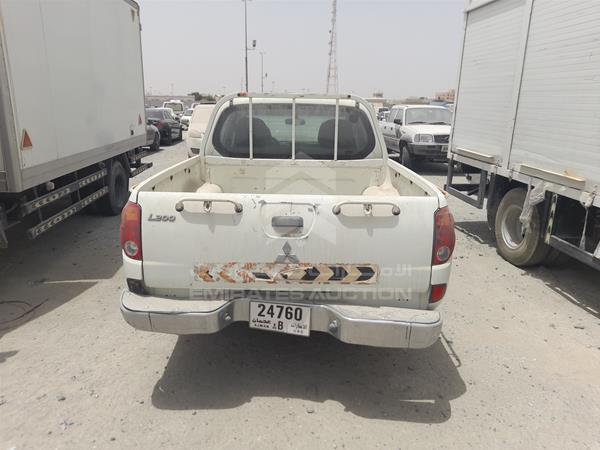 Photo 3 VIN: MMBJNKA508D044428 - MITSUBISHI L 200 