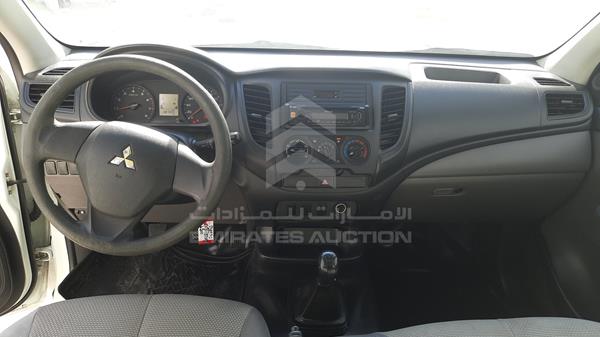 Photo 13 VIN: MMBJNKJ40GH038970 - MITSUBISHI L 200 