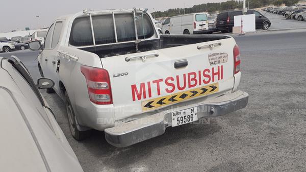 Photo 4 VIN: MMBJNKJ40GH045837 - MITSUBISHI L 200 