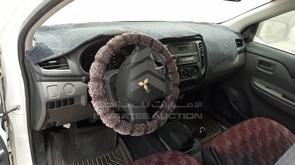 Photo 9 VIN: MMBJNKJ40GH059137 - MITSUBISHI L 200 