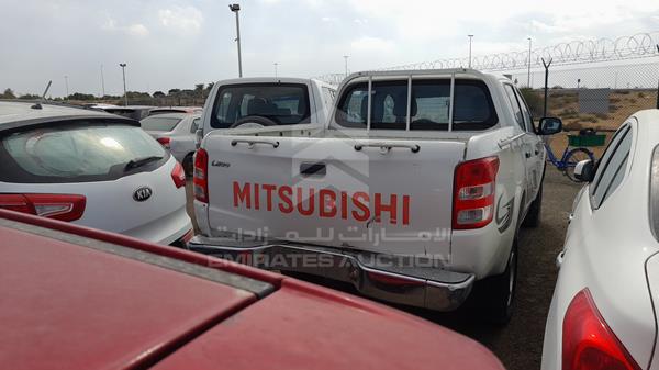 Photo 6 VIN: MMBJNKL40GH046811 - MITSUBISHI L 200 