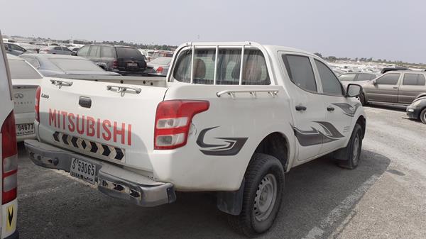 Photo 6 VIN: MMBJNKL40GH058989 - MITSUBISHI L200 