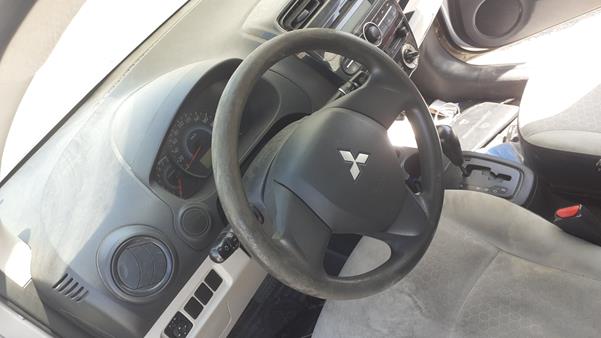 Photo 10 VIN: MMBXTA03AEH015509 - MITSUBISHI MIRAGE 