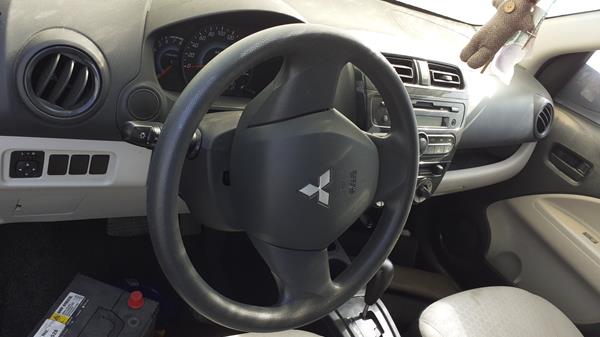 Photo 11 VIN: MMBXTA03AEH015886 - MITSUBISHI MIRAGE 