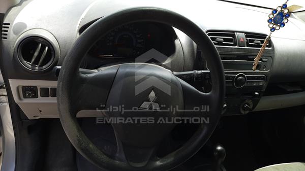 Photo 13 VIN: MMBXTA03AEH023369 - MITSUBISHI MIRAGE 