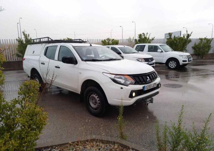 Photo 1 VIN: MMCJJKL20HH011394 - MITSUBISHI L200 