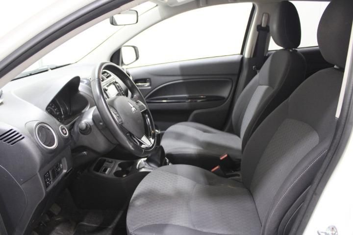 Photo 12 VIN: MMCXNA03AJH019277 - MITSUBISHI MIRAGE HATCHBACK 