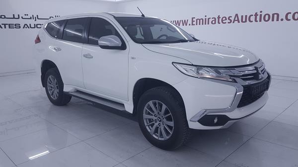 Photo 9 VIN: MMEMC21X6HH013667 - MITSUBISHI MONTERO 