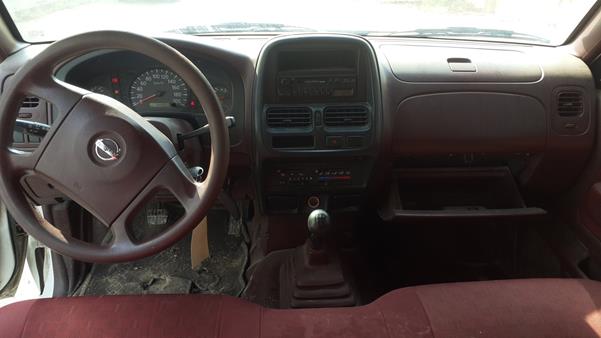 Photo 15 VIN: MNTDD23S2C6041285 - NISSAN PICKUP 