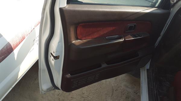 Photo 10 VIN: MNTDD23Y5C6003814 - NISSAN PICKUP 