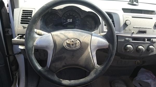 Photo 13 VIN: MR0CX19G0F2614625 - TOYOTA HILUX 