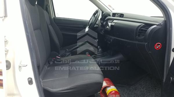 Photo 21 VIN: MR0CX8CD4J0693101 - TOYOTA HILUX 