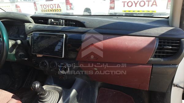 Photo 26 VIN: MR0DX8CD0H0400695 - TOYOTA HILUX 