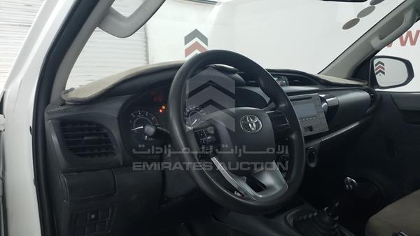 Photo 11 VIN: MR0DX8CD3H0400951 - TOYOTA HILUX 