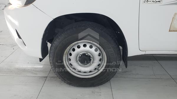 Photo 32 VIN: MR0DX8CD3H0400951 - TOYOTA HILUX 