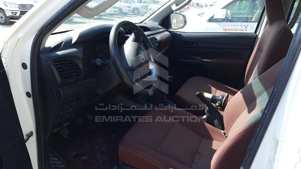 Photo 12 VIN: MR0DX8CD5H0400627 - TOYOTA HILUX 