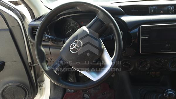 Photo 15 VIN: MR0DX8CD5H0400627 - TOYOTA HILUX 