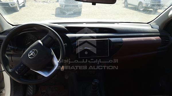 Photo 17 VIN: MR0DX8CD5H0400627 - TOYOTA HILUX 