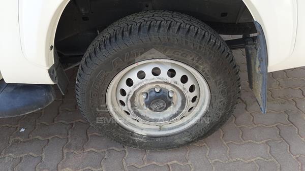 Photo 33 VIN: MR0DX8CD5H0400627 - TOYOTA HILUX 