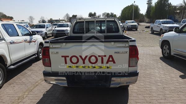 Photo 8 VIN: MR0DX8CD5H0400627 - TOYOTA HILUX 