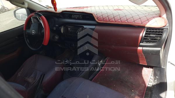 Photo 24 VIN: MR0DX8CD5J0594209 - TOYOTA HILUX 