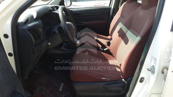 Photo 13 VIN: MR0DX8CD7H0400788 - TOYOTA HILUX 