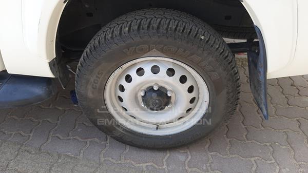 Photo 33 VIN: MR0DX8CD7H0400788 - TOYOTA HILUX 