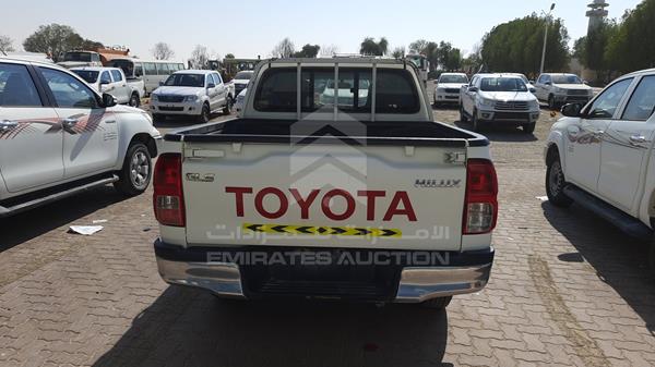 Photo 8 VIN: MR0DX8CD7H0400788 - TOYOTA HILUX 