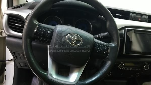 Photo 13 VIN: MR0HX8CD6H1370002 - TOYOTA HILUX 