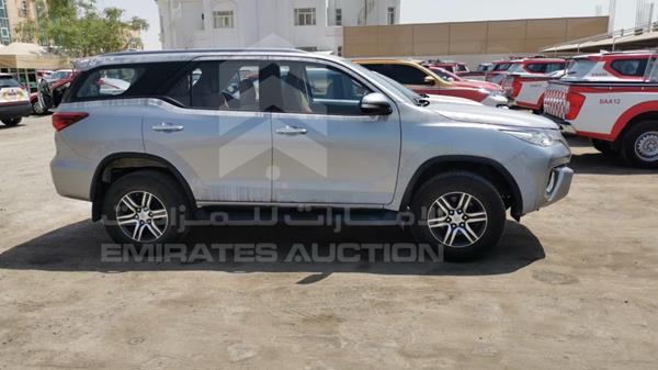 Photo 4 VIN: MR1DX8FS3H0009045 - TOYOTA FORTUNER 