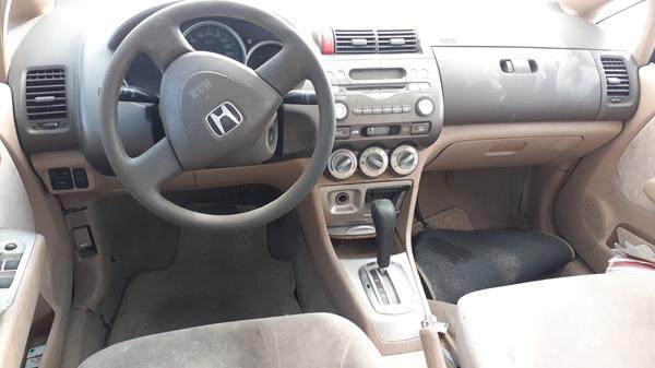 Photo 13 VIN: MRHGD66378P060155 - HONDA CITY 