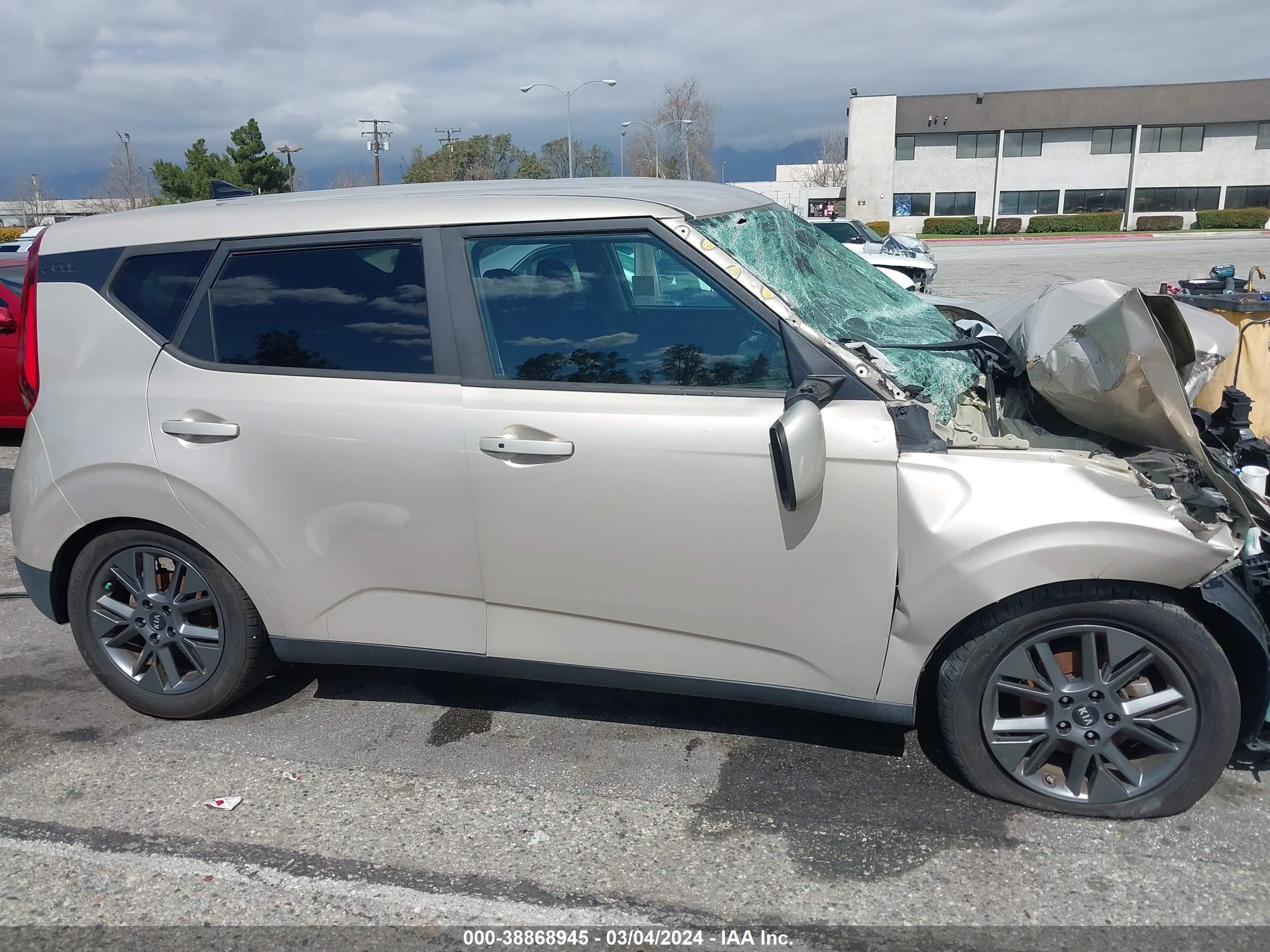 Photo 12 VIN: NDJ33AUL7L7026783 - KIA SOUL 