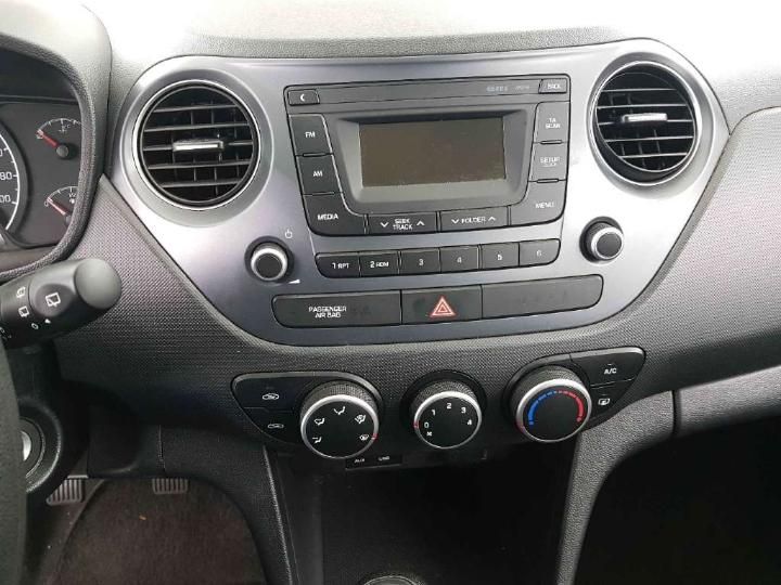 Photo 9 VIN: NLHA75100JZ425063 - HYUNDAI I10 