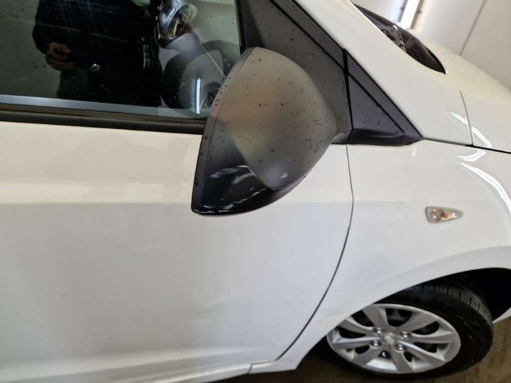 Photo 12 VIN: NLHA751AAHZ309428 - HYUNDAI I10 