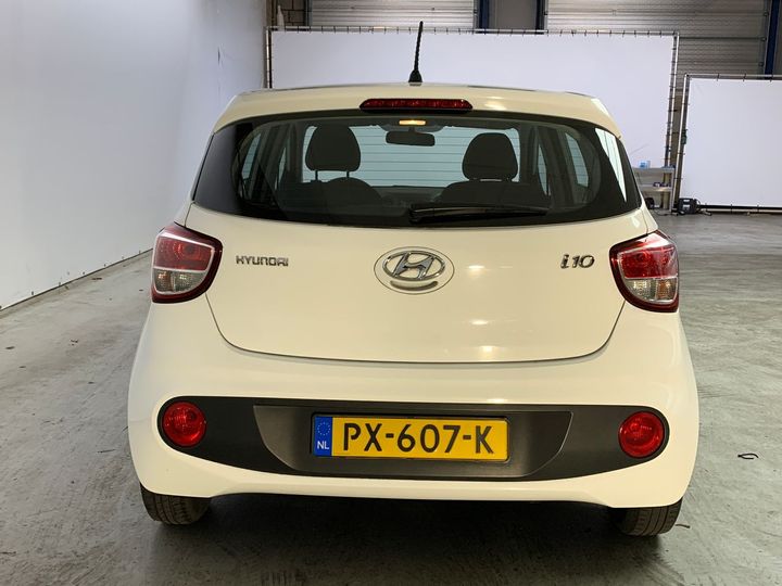 Photo 12 VIN: NLHA751AAHZ356980 - HYUNDAI I10 