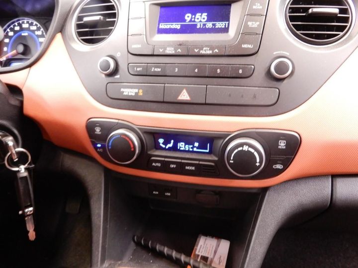 Photo 11 VIN: NLHA851AAGZ250360 - HYUNDAI I10 