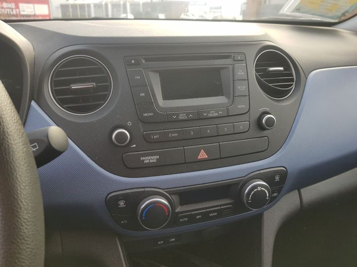 Photo 8 VIN: NLHA851AAGZ268128 - HYUNDAI I10 